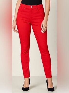 VENUS Red Women's Jeans NWOT size 2&6